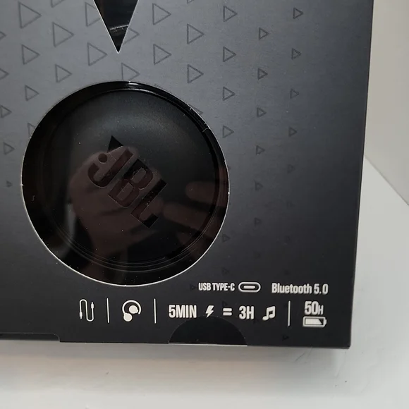 JBL PURE BASS WIRELESS HEADPHONES,   TUNE 710BT, BLACK - Picture 8 of 8